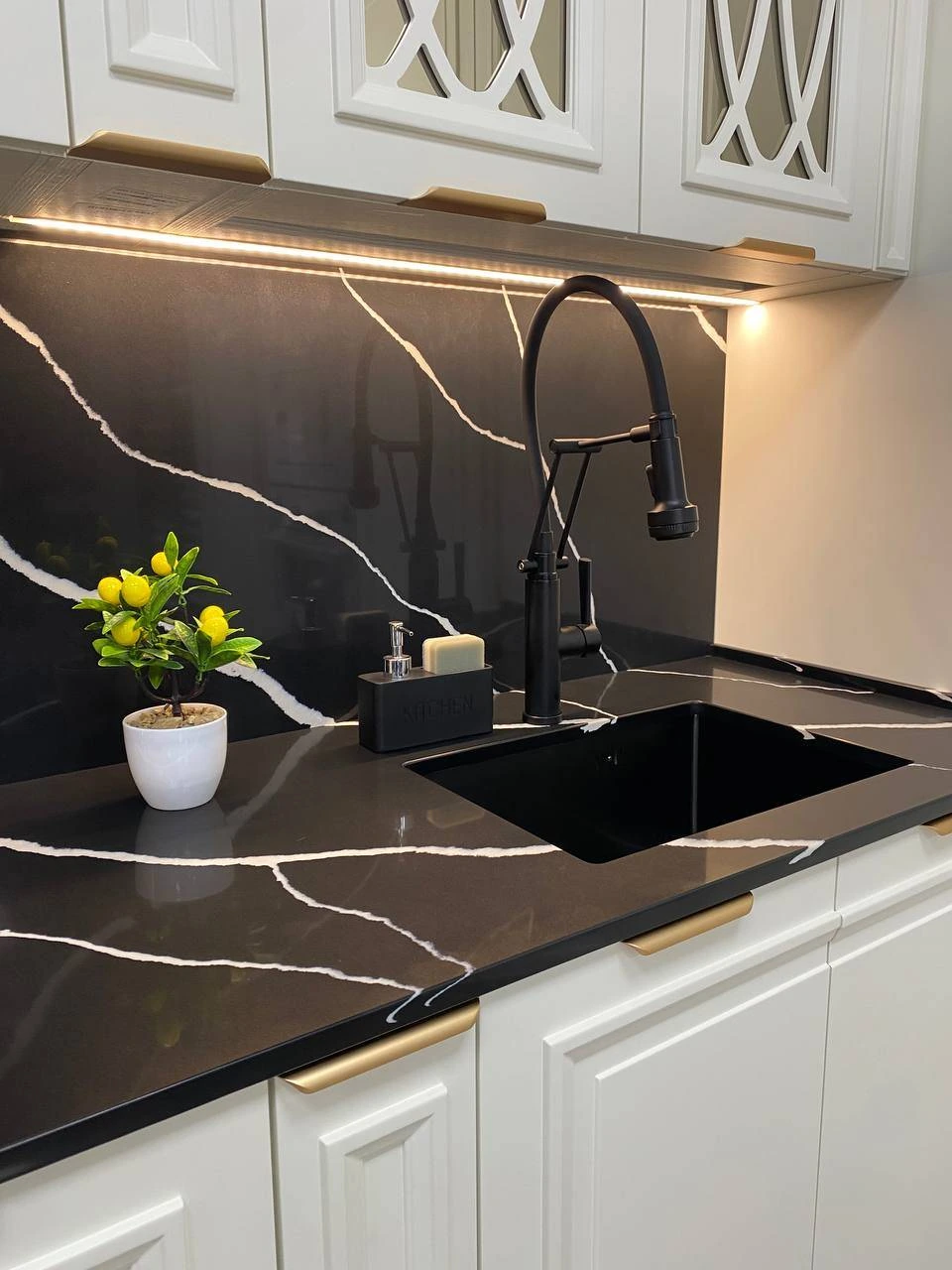 Nero Marquina — пример работы